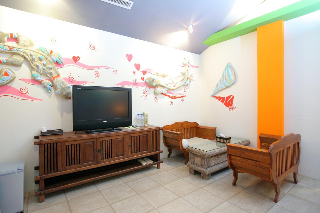 Kenting South Island Guesthouse Longshui Екстер'єр фото